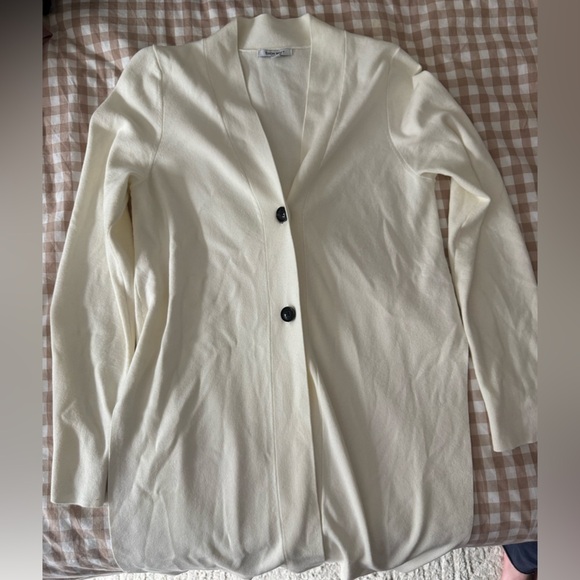 shon mott Sweaters - Women’s Shon Mott white cardigan size 1